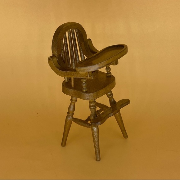 Town Square Miniatures High Chair - Picture 2 of 10